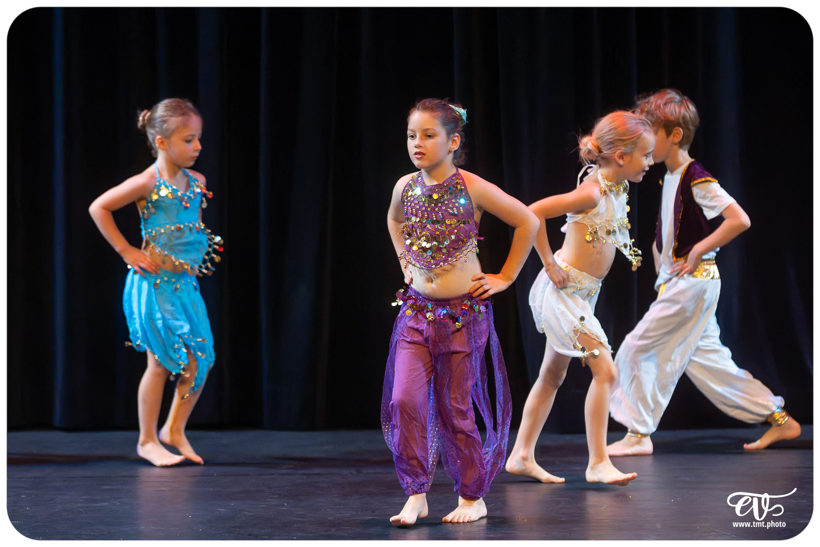 ECOLE DE DANSE CÉCILE ADAMOW